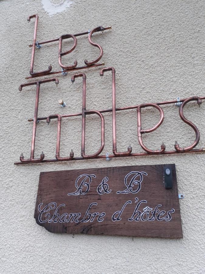 Les Tibles Panzió Nanthiat Kültér fotó